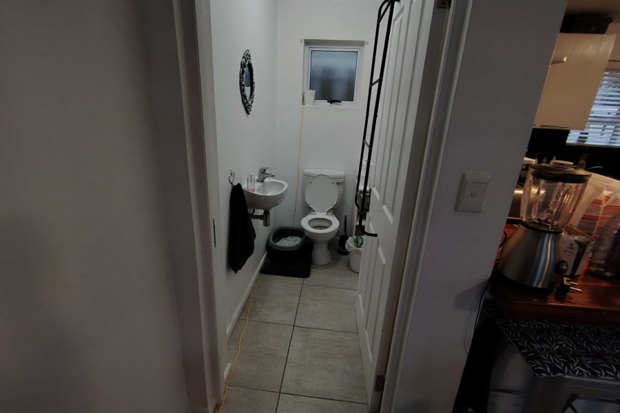 To Let 2 Bedroom Property for Rent in Knysna Central Western Cape
